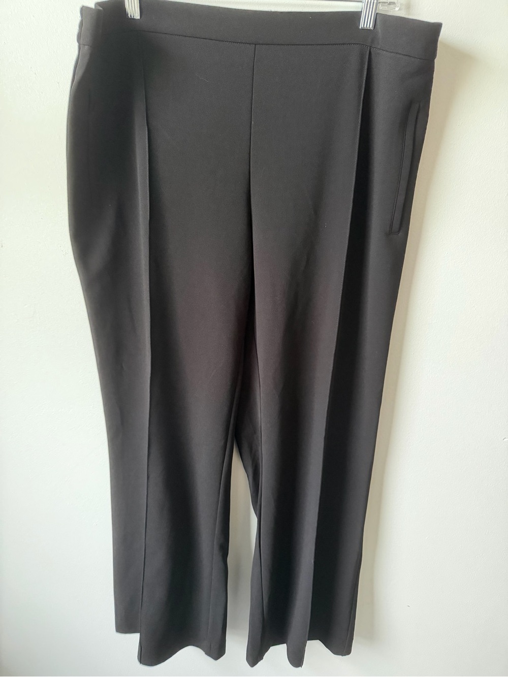 Classic Black Women's Stretch Straight-Leg Pants Size 1X